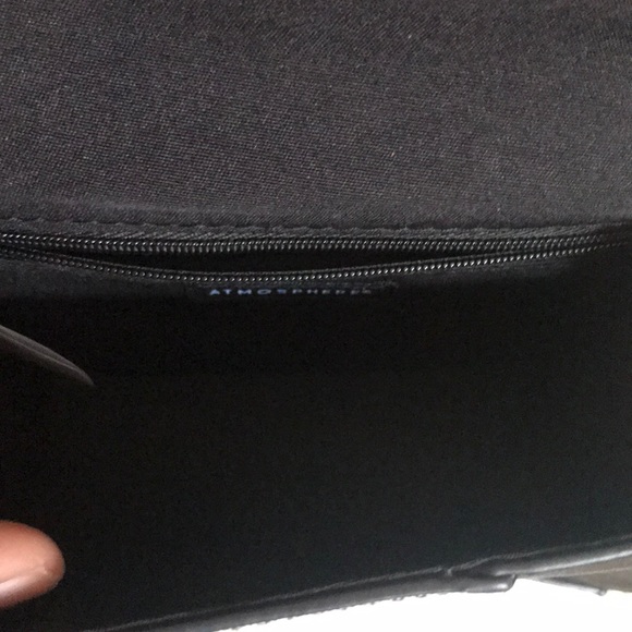 Cross Body Purse - Picture 2 of 3